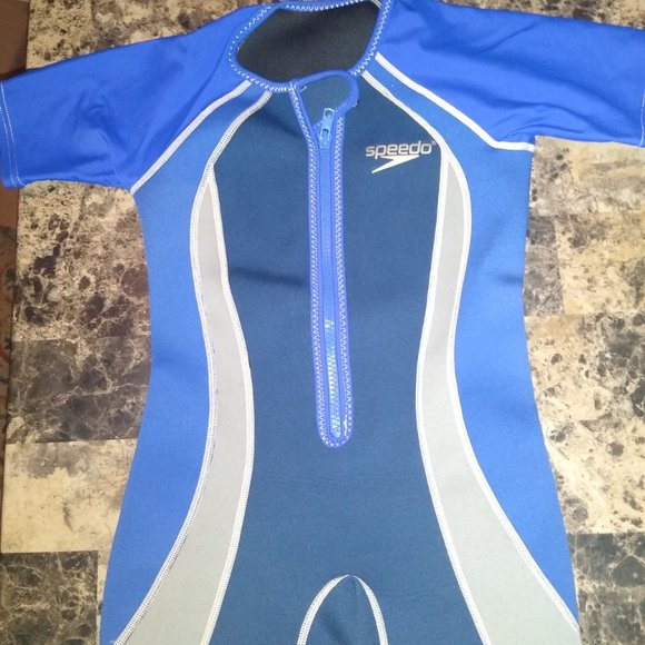 Speedo Wetsuit/SPF swimsuit - 6-6x - Picture 1 of 3
